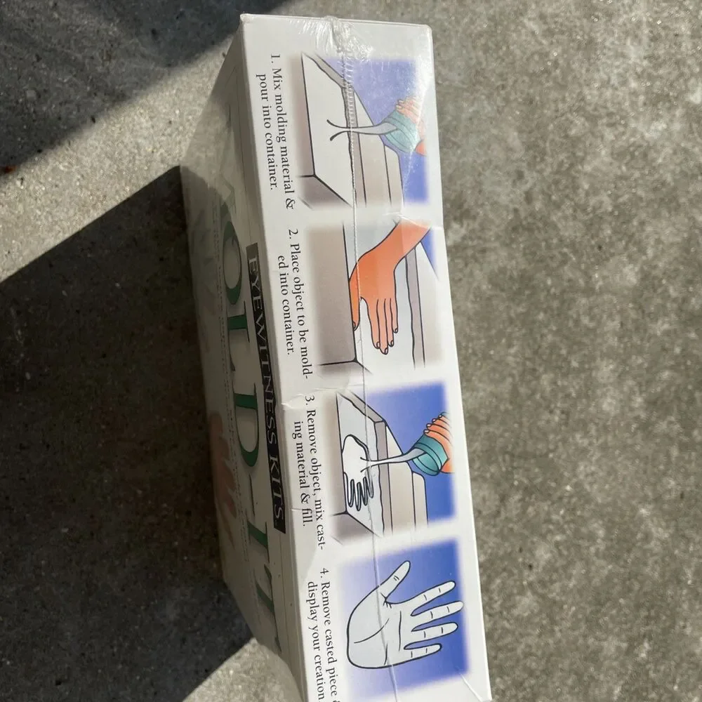 New Still Sealed Eyewitness Kits Mold-It Molding and Casting Kit